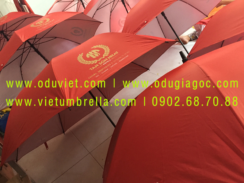 xưởng sản xuất ô dù cầm tay in logo quảng cáo